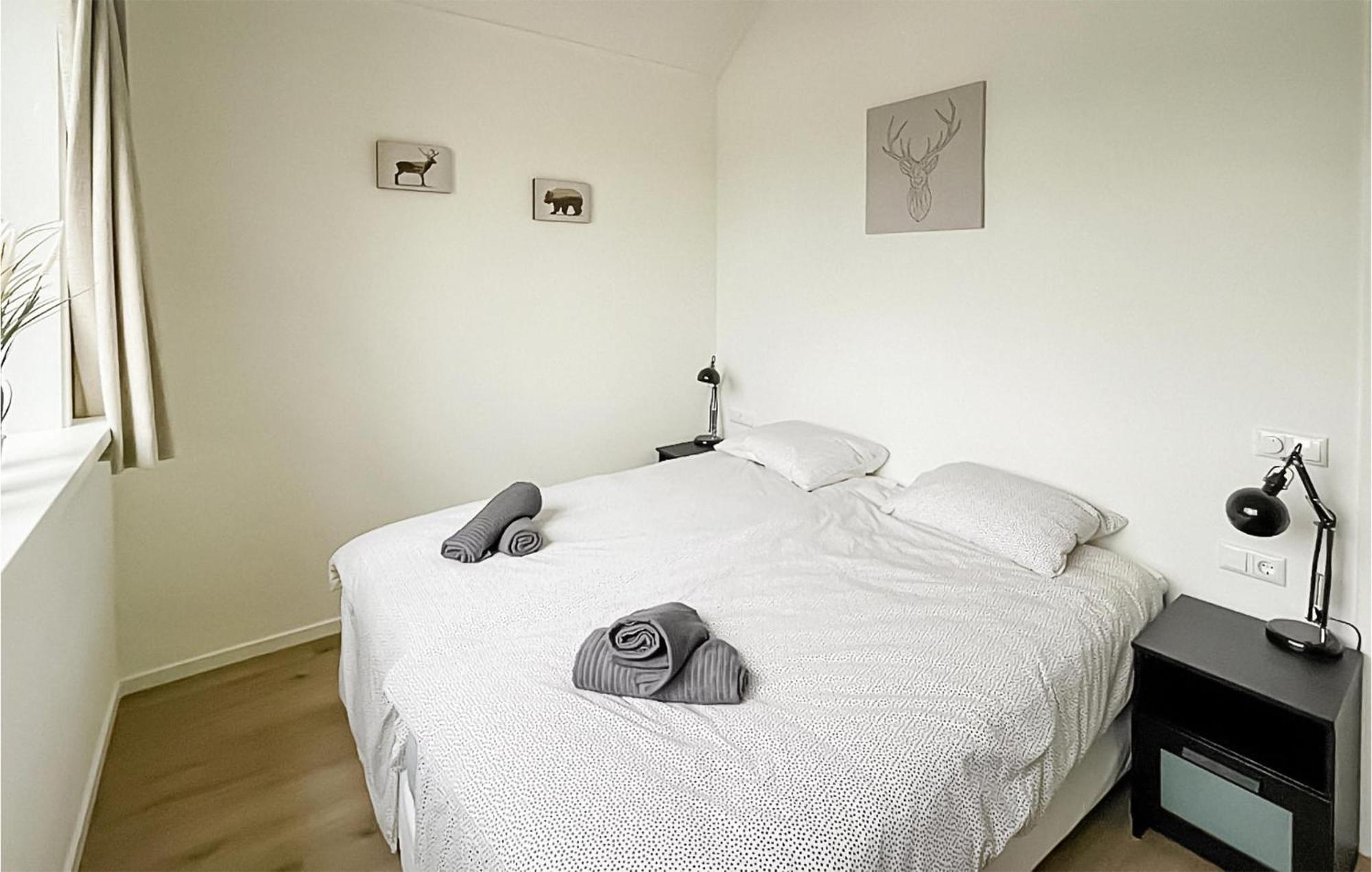 Cozy Home In Oosterwolde With Sauna Buitenkant foto