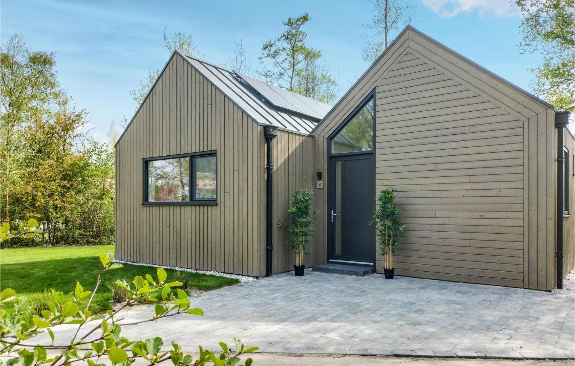 Cozy Home In Oosterwolde With Sauna Buitenkant foto