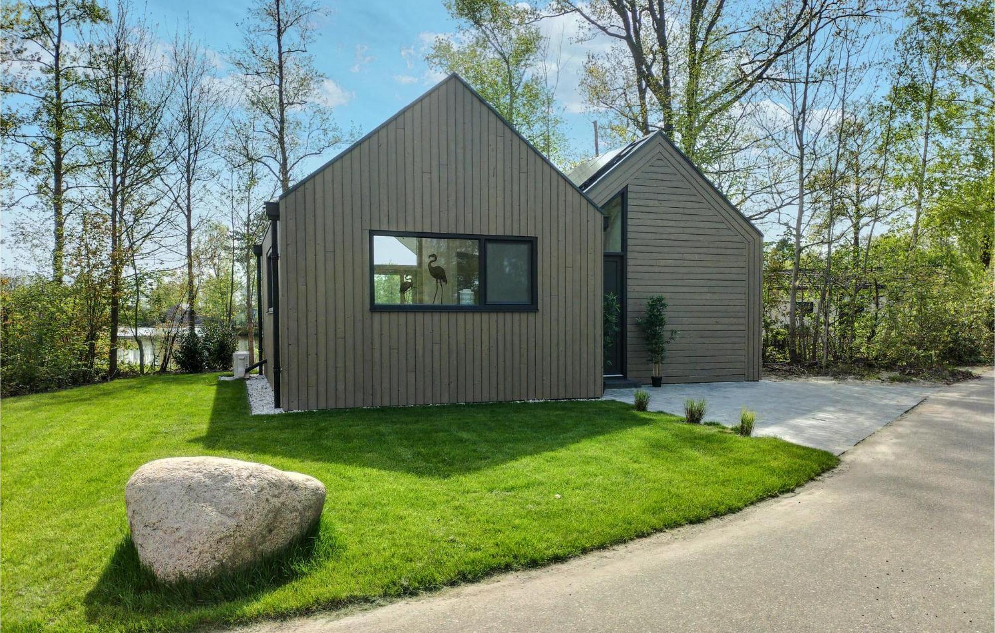 Cozy Home In Oosterwolde With Sauna Buitenkant foto